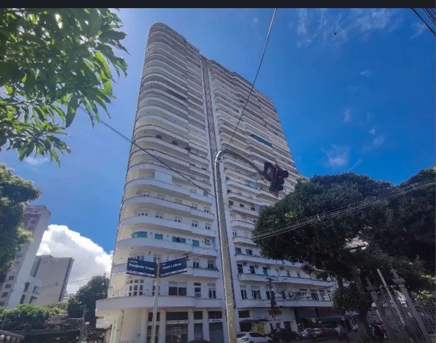 RR 30 Alugo Na Frente da Praça República