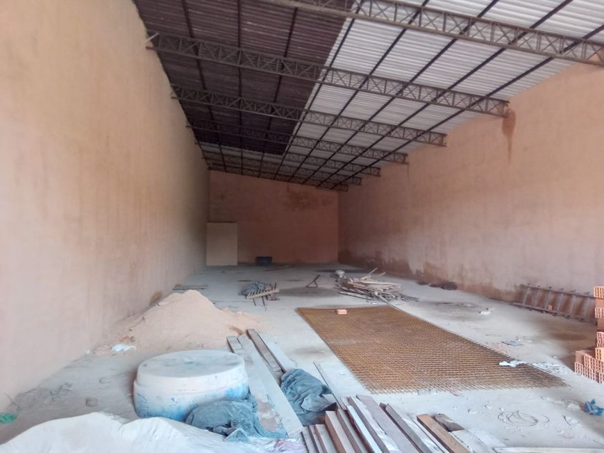 Alugo Galpão 400 m2 no Tapanã - próx Rd. Arthur Bernardes