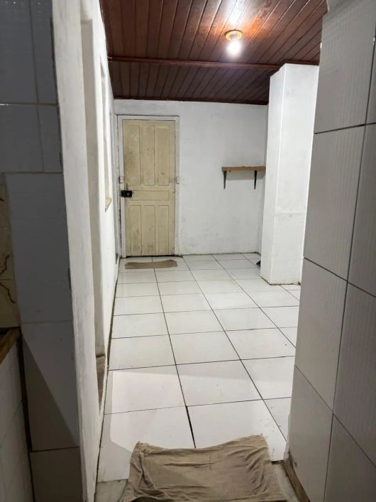 alugo Ponto Comercial, tem 157 metros quadrados no Umarizal - Belém - PA