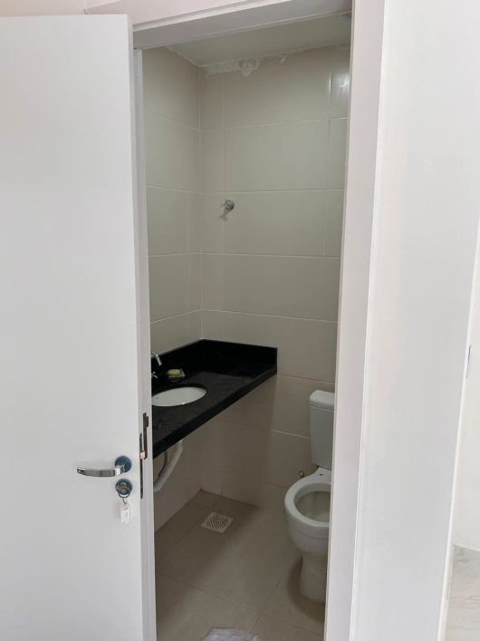 Alugo sala comercial no Ed. Arya Tower