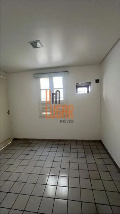 Imóvel comercial com 2 pavimentos e garagem para aluguel, Umarizal.