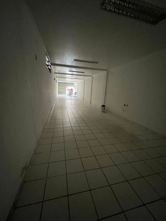 Alugo Ponto comercial na Conselheiro Furtado 100m² de piso único