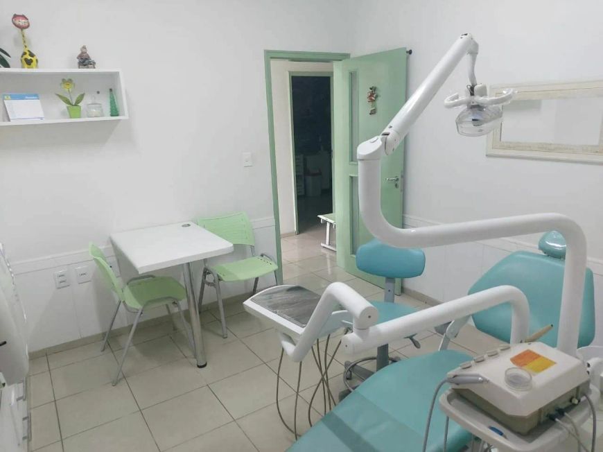 Alugo sala comercial em Galeria, toda mobiliada no Bairro de Nazaré, Incluso energia, iptu e água.