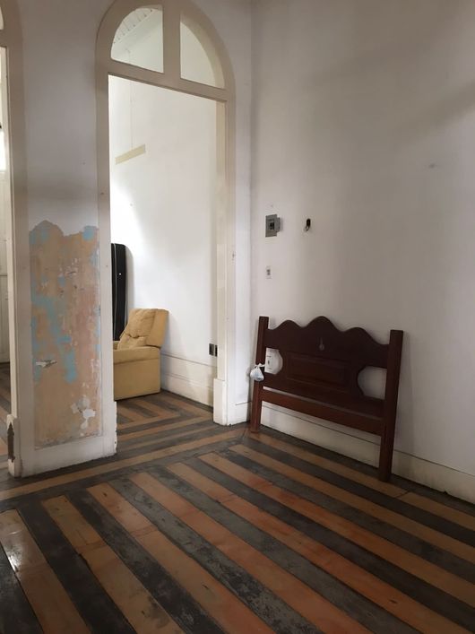 Casa para aluguel possui 275 metros quadrados com 4 quartos em Umarizal - Belém - PA