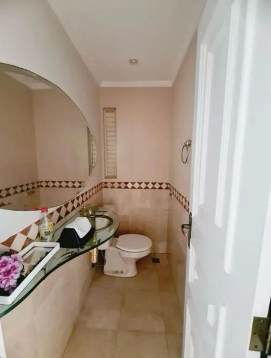 Alugo no Umarizal Apartamento com 3 suítes, 2 vagas, 160m2.