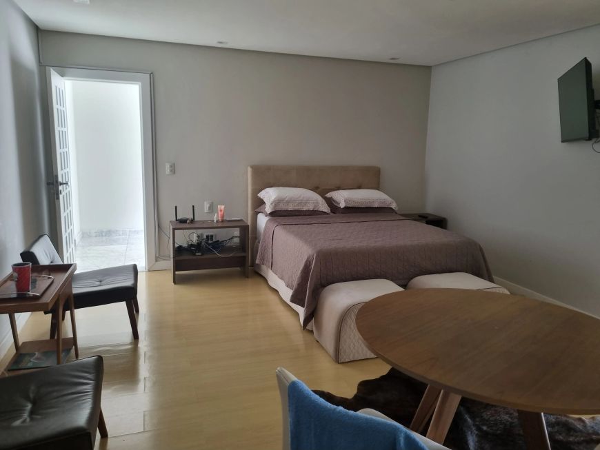 Cobertura com piscina 500 m2 Alugo.