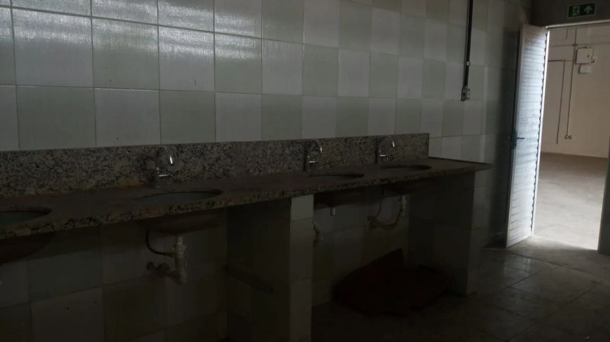 Dois galpões anexos para locação, totalizando 1.275m2 na Travessa São Francisco, Batista Campos