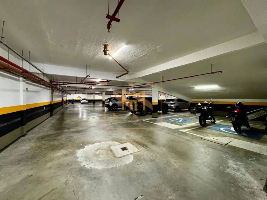 Sala comercial com 37m² com lavabo e com acabamentos, em prédio comercial muito bem localizado no ba