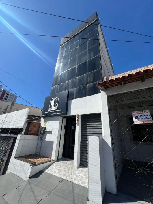 .Alugo Prédio Comercial 3 Pavimentos na Conselheiro 12 Salas