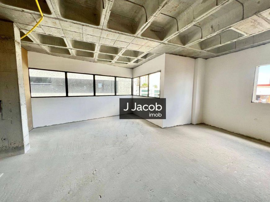 Alugo sala de 115 m² no Ed. Porto Quality - bairro Nazaré