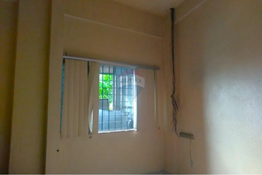 PRÉDIO COMERCIAL COM 7 SALAS PARA LOCAÇÃO (ALTOS)