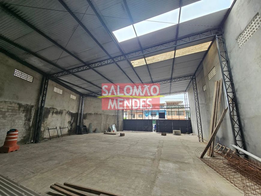 Galpão na Padre Eutíquio - Lojas, Autocenters, Material de Construção.
