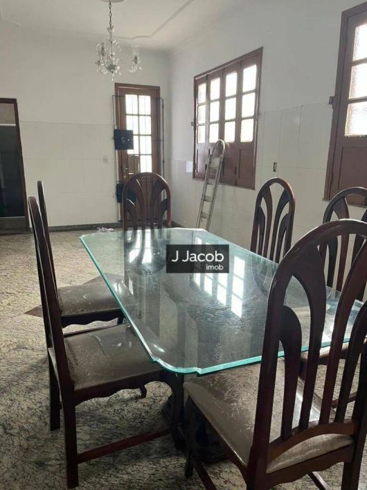 Alugo Casa com 4 quartos, 400 m² - bairro Marco