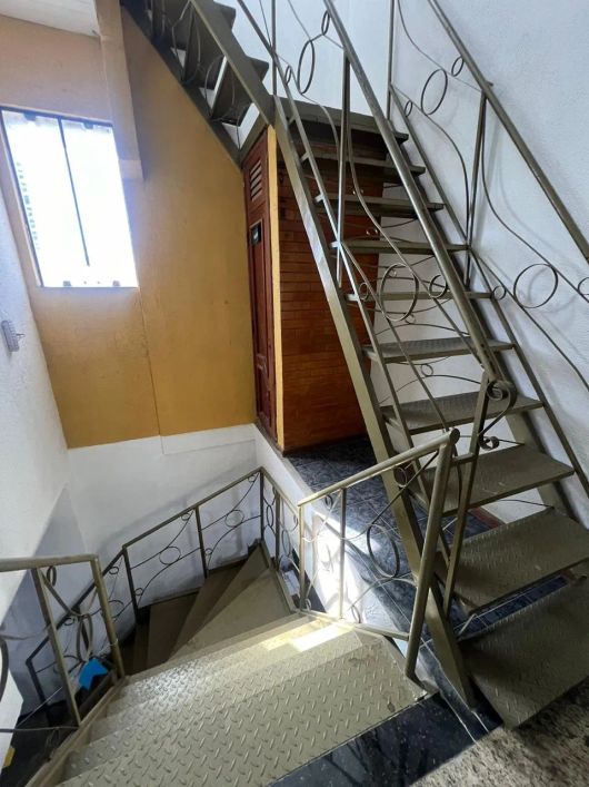 Alugo Prédio Comercial 3 Pavimentos na Conselheiro
