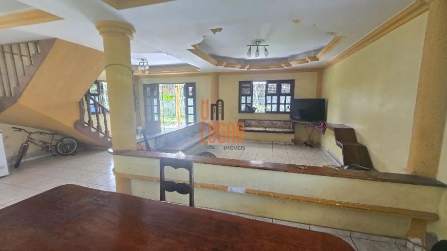 Aluguel para COP30: Casa de 2 andares com 5 quartos.