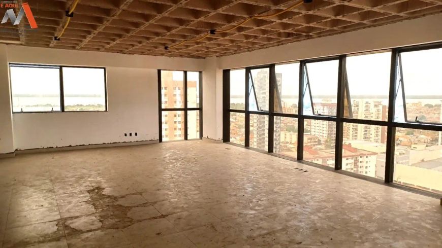 SALAS COMERCIAS NO BAIRRO DE BATISTA CAMPOS! ÁREA TOTAL DE 303M². VAGAS DE GARAGEM ROTATIVAS.