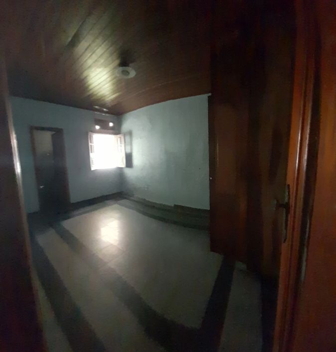 Casa Comercial