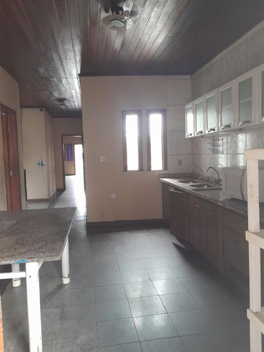 Casa Comercial