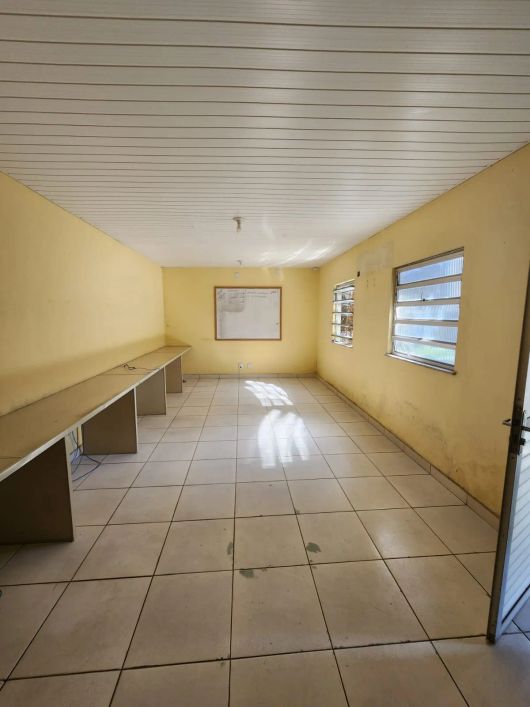 PRÉDIO COMERCIAL - TRAV. MAURITI