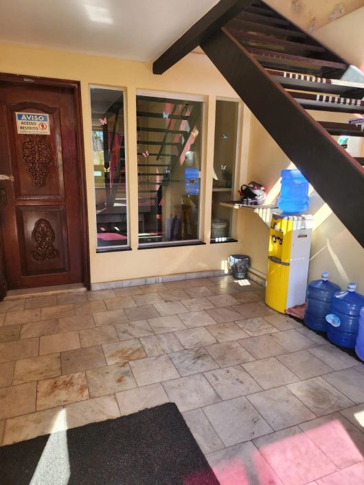 PRÉDIO COMERCIAL - TRAV. MAURITI