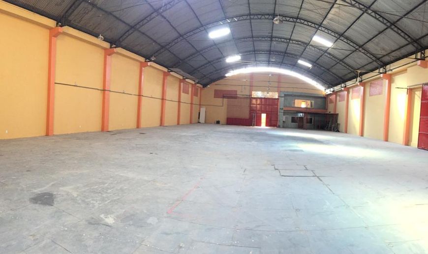 Galpão com escritório com 6 salas e 1200 m, na Marambaia - Belém.