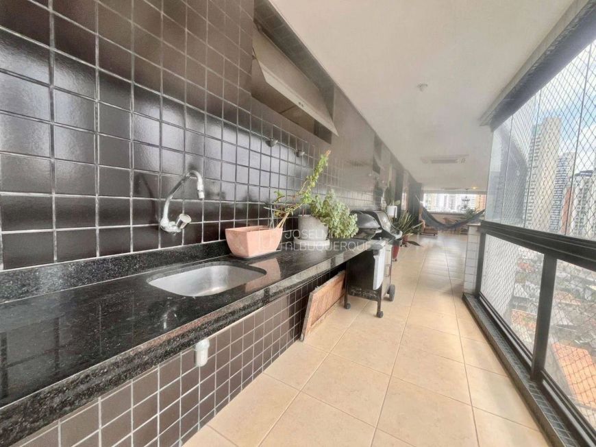 Apartamento com 3 dormitórios para alugar, 303 m² por R$ 15.000,00/mês - Umarizal - Belém/PA