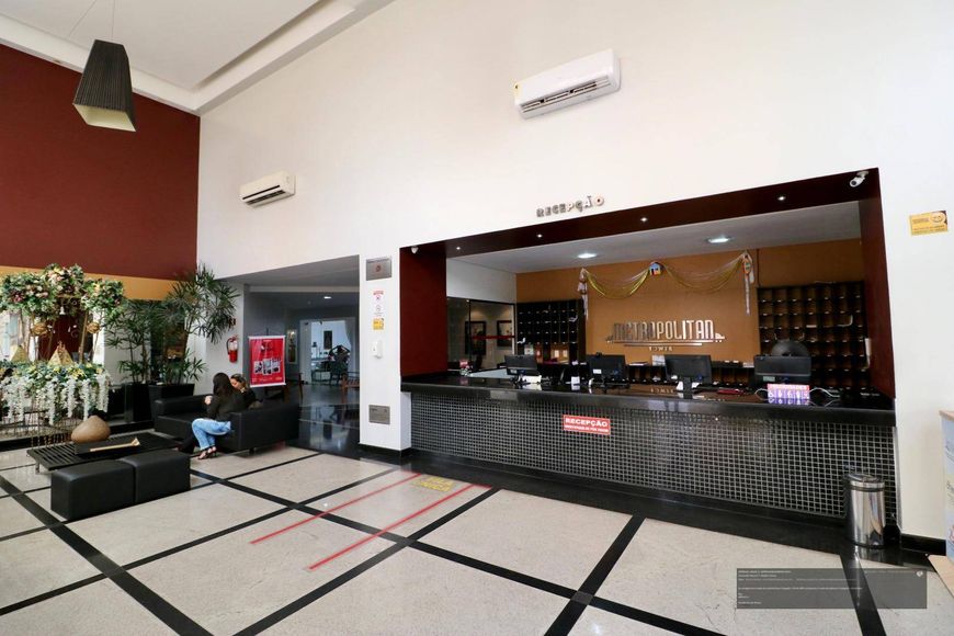 Alugo espaço corporativo com 250 m² no Ed. Metropolitan Tower