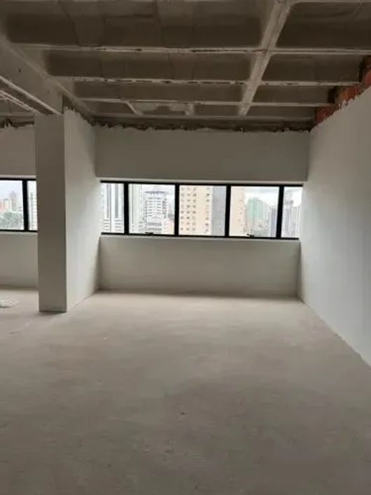 alugo sala comercial tem 89 metros quadrados em Umarizal - Belém - PA