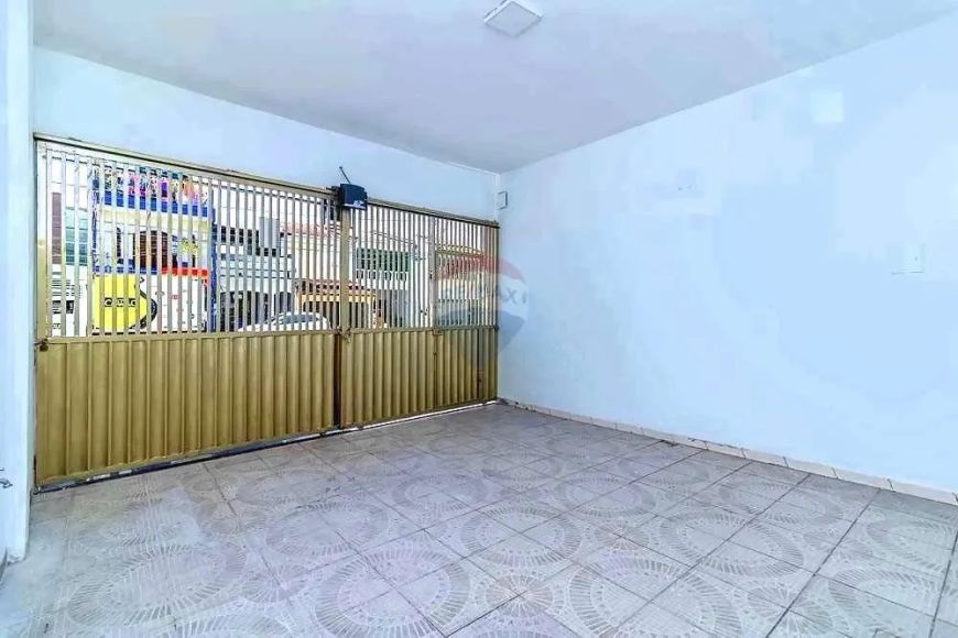 Locação, Casa ampla e confortável, 2 pavimentos, 249m² - Cremação