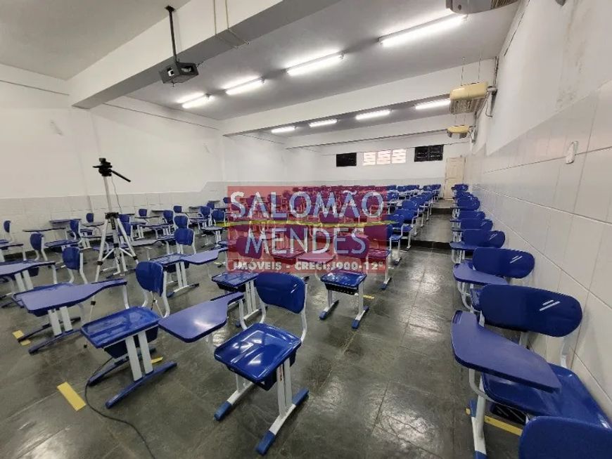 Imóvel para aluguel no melhor de São Brás com amplas salas de aula.