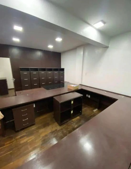 Excelente Sala Comercial no Infante de Sagres