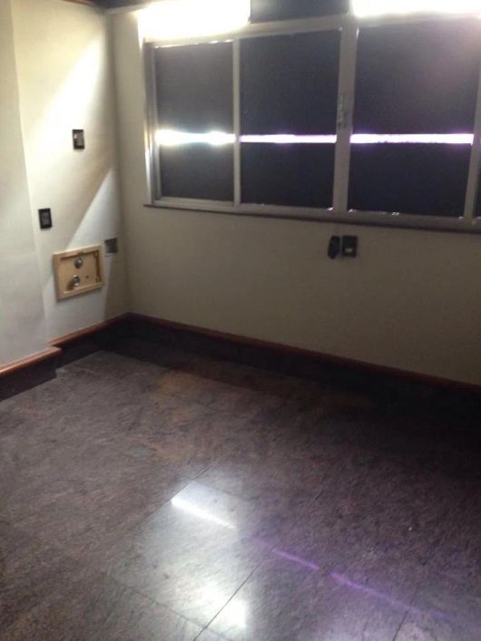 Sala comercial para aluguel Ed. Nassar tem 25 m2 com mobílias e split - Campina Centro de Belém - PA