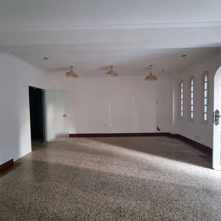 Aluga Casa Residencial e/ou Comercial - umarizal