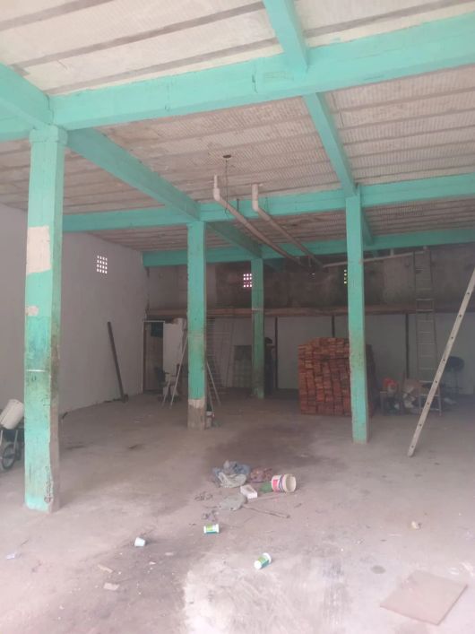 ALUGO DEPÓSITO DE 112 M2 NA MARAMBAIA