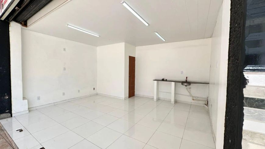 Ponto comercial na santo Antônio esquina da presidente Vargas 30m2 térreo de frente pra pista
