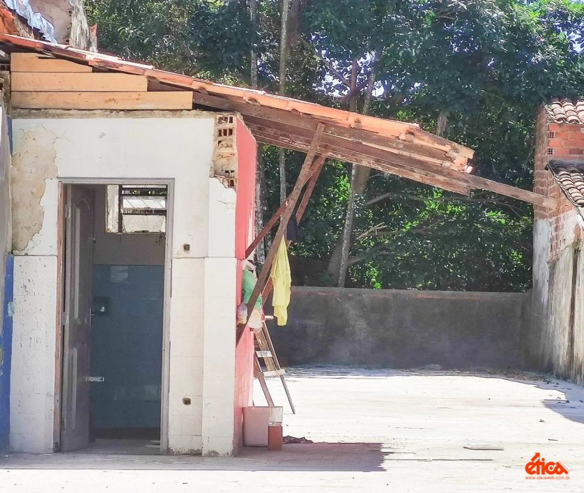 Terreno na Av. José Malcher med. 274,50