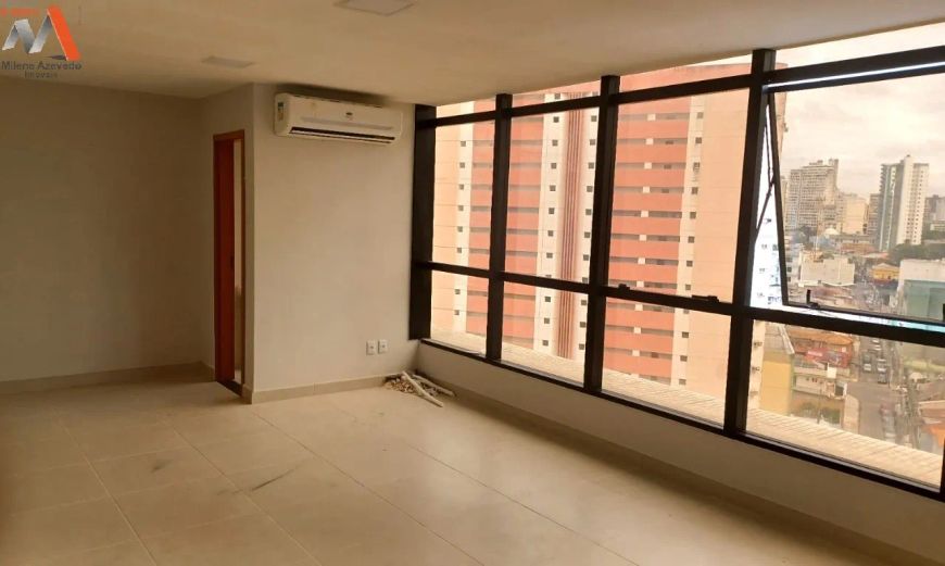 SALA COMERCIAL COM BANHEIRO PRIVATIVO! ÁREA PRIVATIVA DE 33M². O1 VAGA DE GARAGEM ROTATIVA.