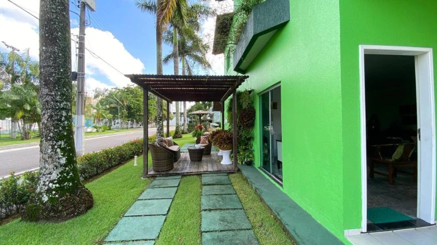Belíssima Casa no Condomínio Grenville ll , disponível para alugar.