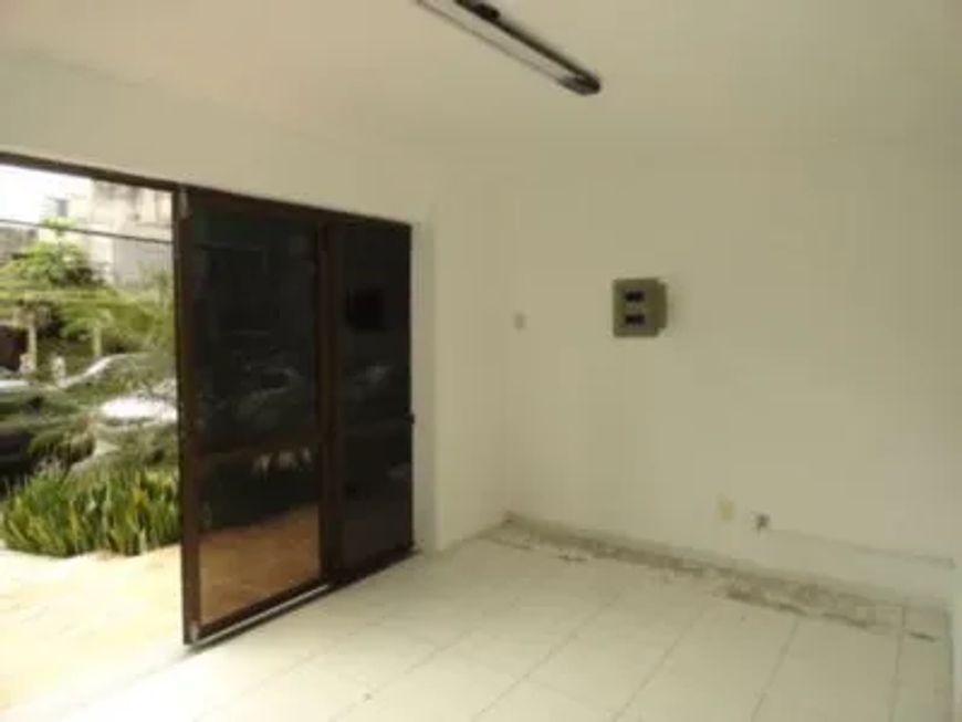 Ed Wall Street, loja duplex em predio empresarial com 01 vaga de garagem