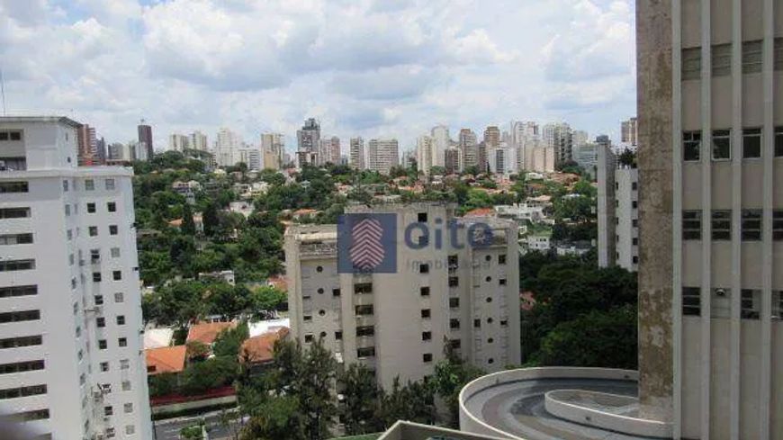 Apartamento Lindenberg em Higienopolis, 212m². Vista para o vale do Pacaembu.