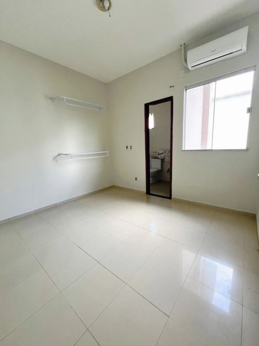 Casa com 2 pavimentos, 3 suítes para Locação no Condomínio Montenegro Boulevard