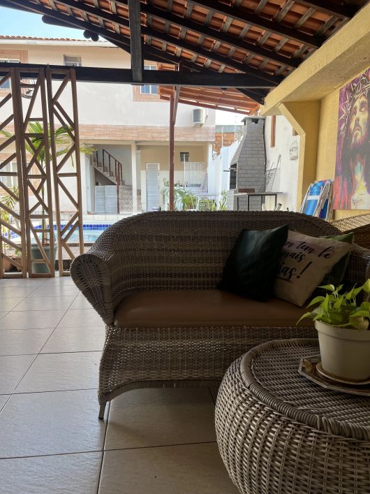 Casa com 12 quartos para COP