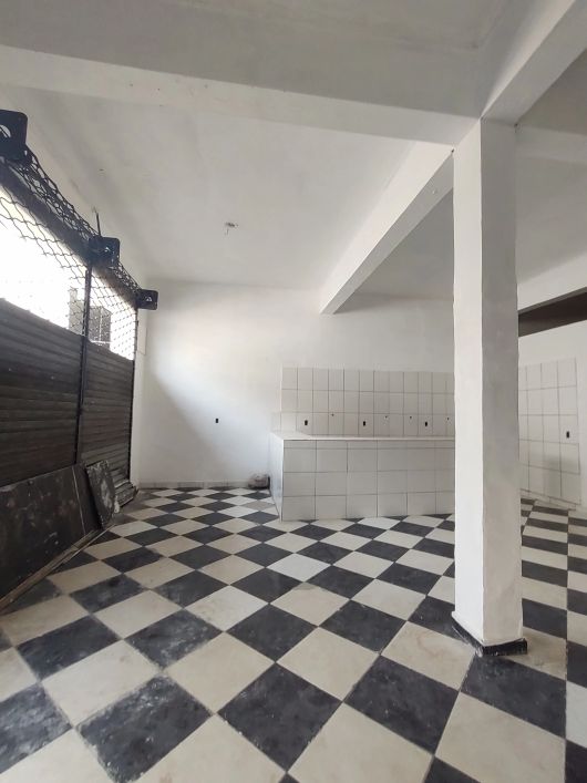 Lotus aluga ponto comercial na Campina