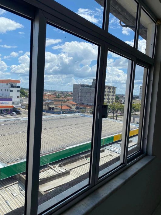 Salas comercias na lomas esquina da joao paulo II 30m2