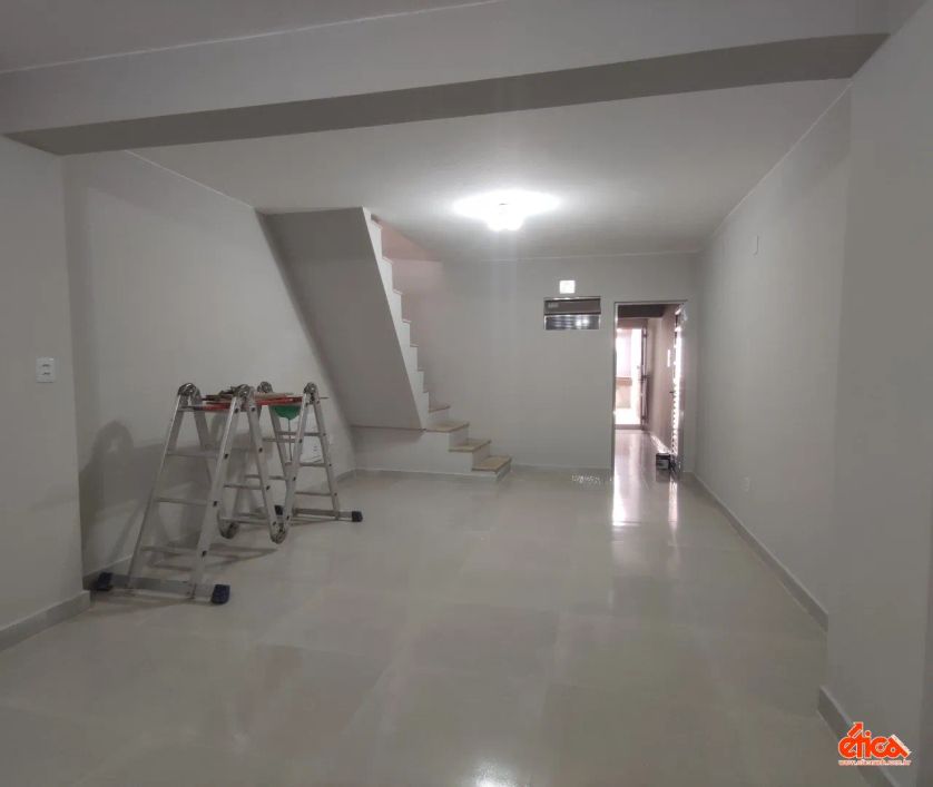 Imóvel em 02 pavimentos med aprox 252,00m²