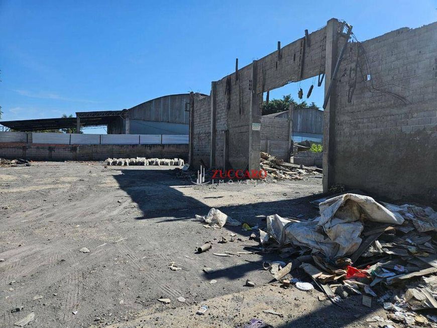 Terreno à venda, 2400 m² por R$ 2.250.000,00 - Água Chata - Guarulhos/SP