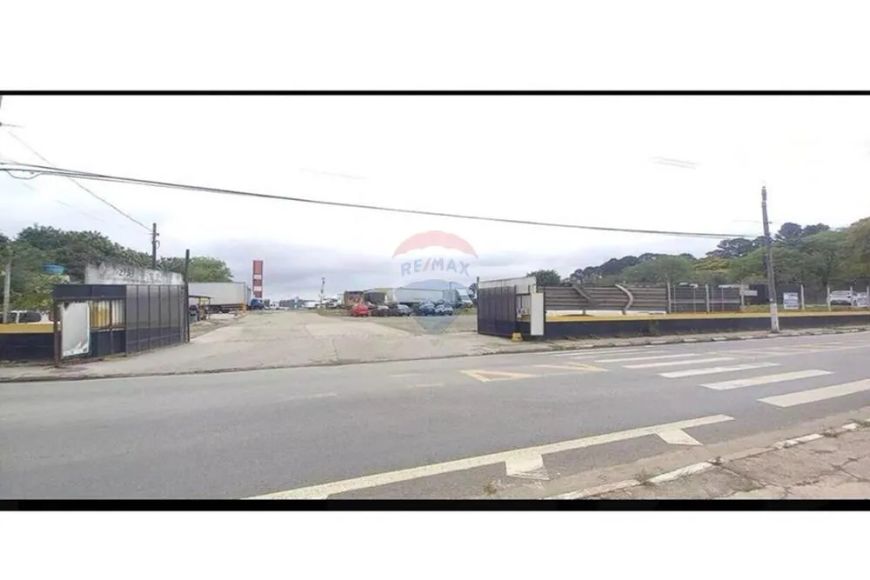 AREA COMERCIAL COM 28399 METROS QUADRADOS EM GUARULHOS