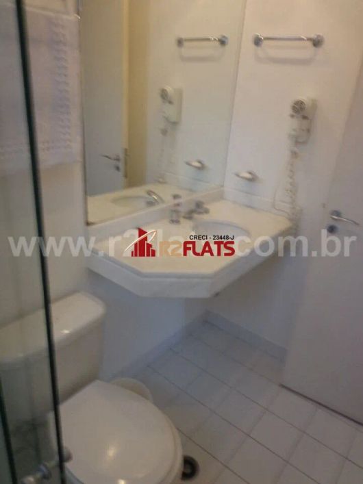 Flat com ótimo preço no bairro Pinheiros. Confira!