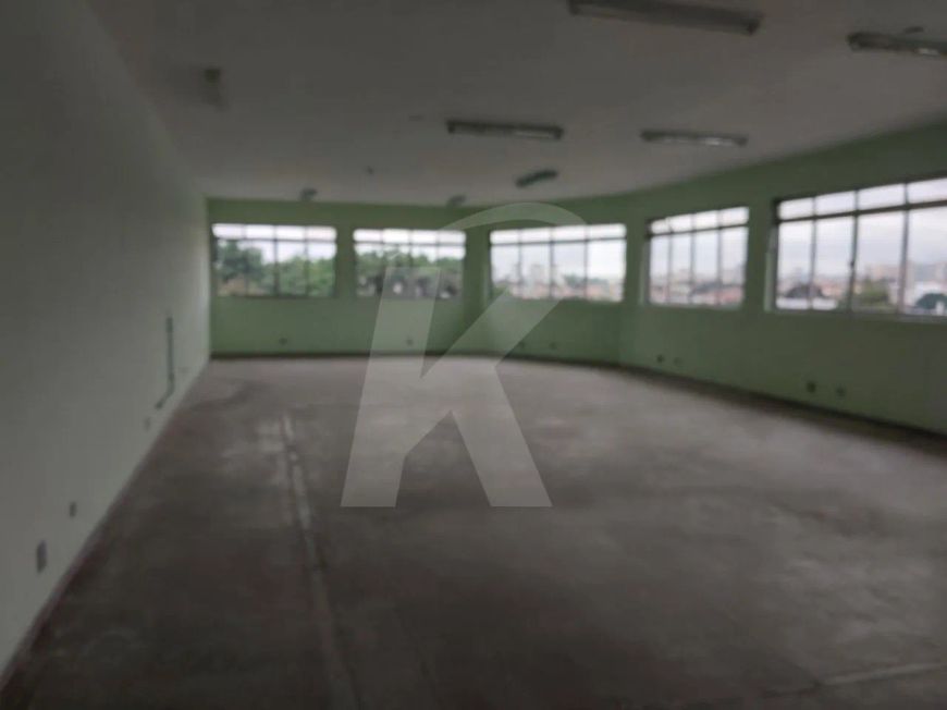 Prédio comercial em Guarulhos.