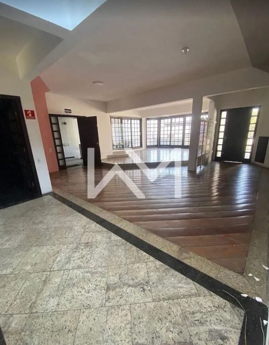 Sobrado Rica Arquitetura Comercial em Guarulhos de 500m² com 10 Salas: Oportunidade Estratégica pa